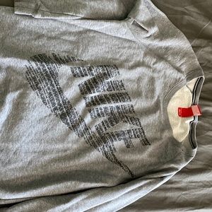 Nike small sweater